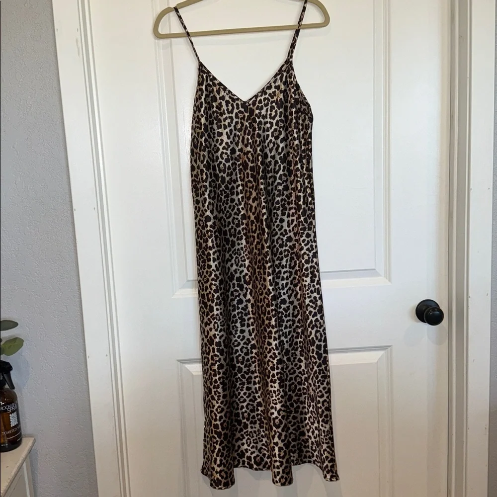 Leopard Print Maxi Dress - Picture 2 of 2